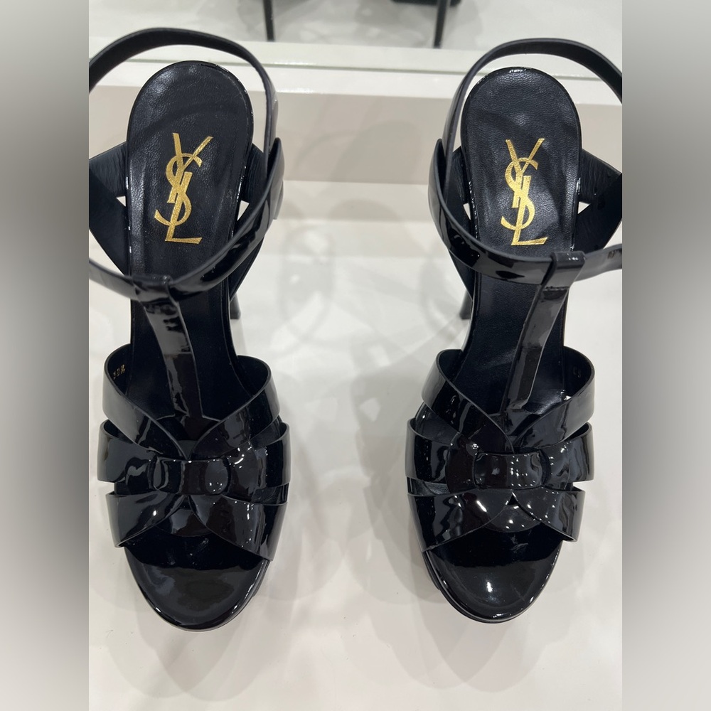 Yves Saint Laurent Glossy Black Heels